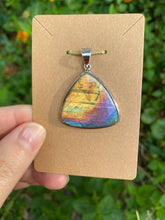 Load image into Gallery viewer, Sterling Silver Labradorite Pendant
