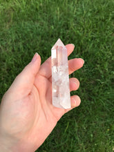 Load image into Gallery viewer, Clear Quartz Point
