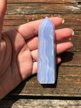 Load image into Gallery viewer, Blue Lace Agate Point
