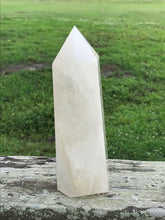 Load image into Gallery viewer, Quartz Crystal Tower
