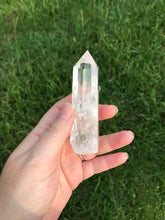 Load image into Gallery viewer, Clear Quartz Point
